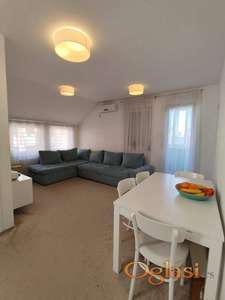 **PORODIČNI DUPLEX 87 m²**